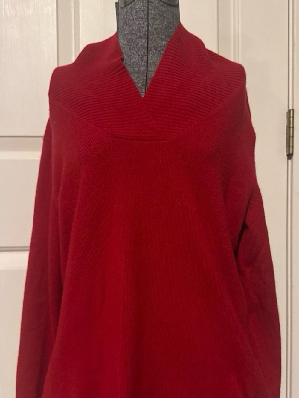 Prive cashmere Women's Red Cowl Neck Sweater